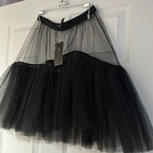 Petticoat under skirt